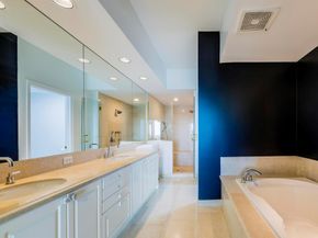 1063 Hillsboro Mile 703, Hillsboro Beach FL 33062