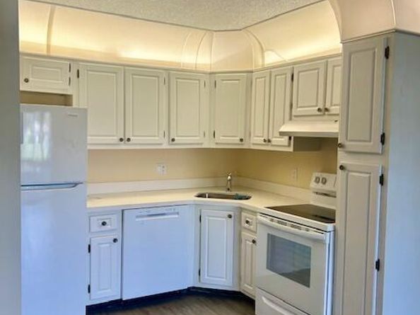 1112 Green Pine Boulevard C1, West Palm Beach FL 33409
