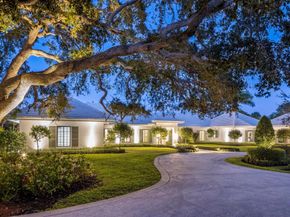 39 Country Road S, Village Of Golf FL 33436