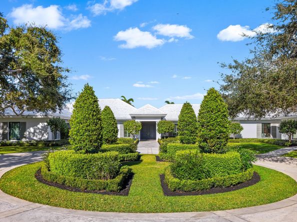 39 Country Road S, Village Of Golf FL 33436