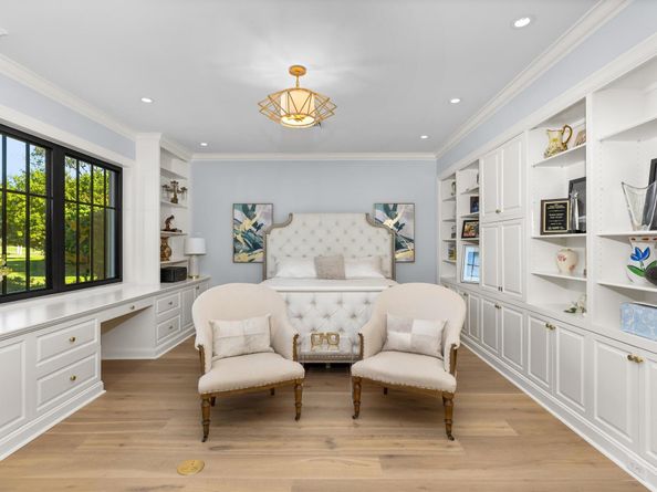 39 Country Road S, Village Of Golf FL 33436