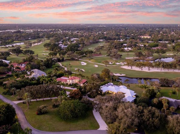 39 Country Road S, Village Of Golf FL 33436
