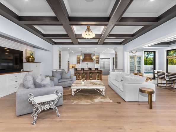 39 Country Road S, Village Of Golf FL 33436