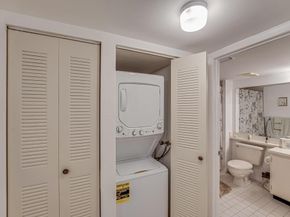 3146 Via Poinciana 203, Lake Worth FL 33467