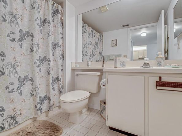 3146 Via Poinciana 203, Lake Worth FL 33467