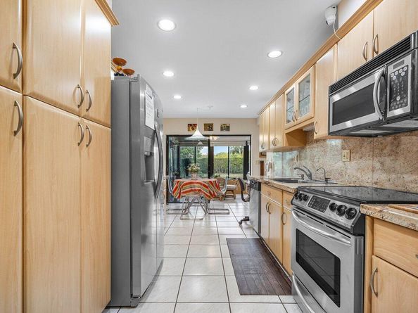 6053 Petaluma Drive, Boca Raton FL 33433