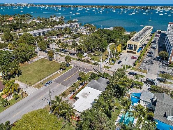 400 45th St, West Palm Beach FL 33407