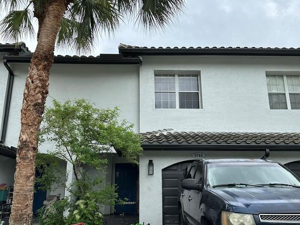 9746 NW 35th St, Coral Springs FL 33065