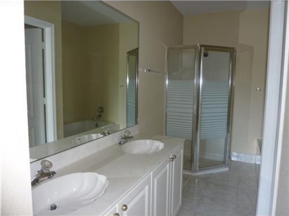 9746 NW 35th St, Coral Springs FL 33065