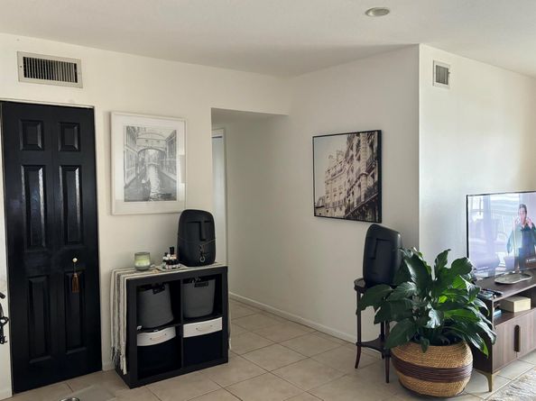 505 Spencer Drive 307, West Palm Beach FL 33409