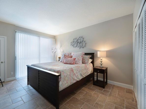 108 Lakeshore Drive 38T, North Palm Beach FL 33408