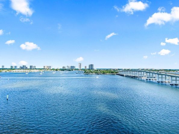 2640 Lake Shore Drive 908, Riviera Beach FL 33404