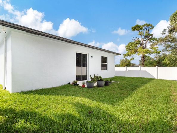 166 Neva Drive, West Palm Beach FL 33415
