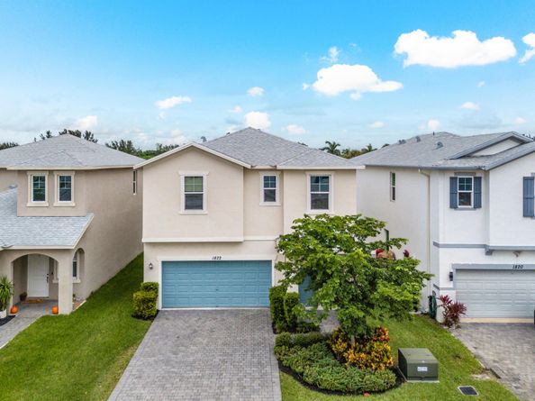 1822 Lake Cove Drive, Lake Worth Beach FL 33460