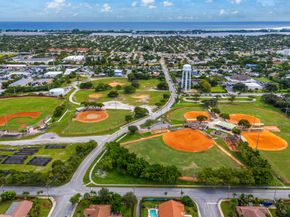 1822 Lake Cove Drive, Lake Worth Beach FL 33460