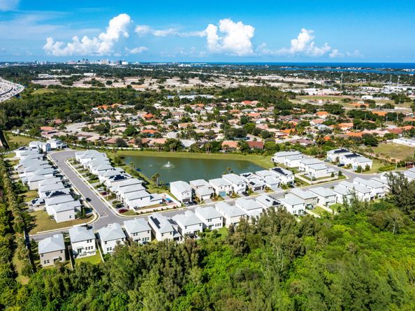 1822 Lake Cove Drive, Lake Worth Beach FL 33460