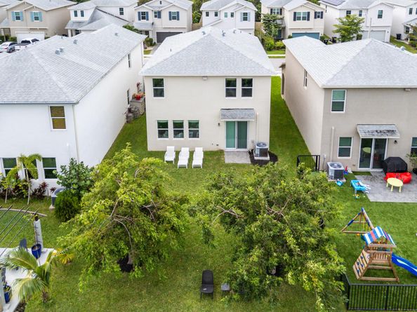 1822 Lake Cove Drive, Lake Worth Beach FL 33460