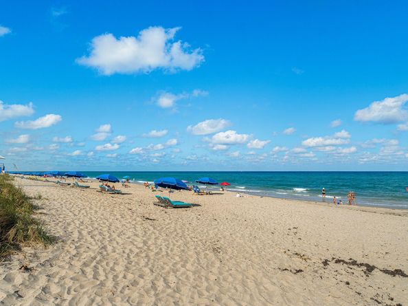 1822 Lake Cove Drive, Lake Worth Beach FL 33460