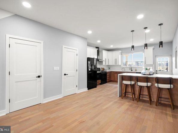 2811 Salmon Street, Philadelphia PA 19134