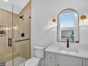 1615 N Wakefield Street, Arlington VA 22207