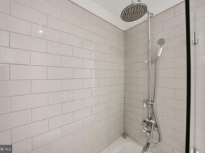 18 9TH Street NE 307, Washington DC 20002