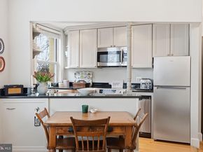 18 9TH Street NE 307, Washington DC 20002