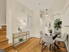 909 8TH Street NE, Washington DC 20002