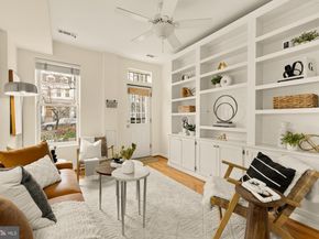 909 8TH Street NE, Washington DC 20002