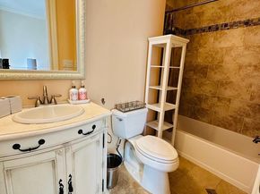 6413 Divine Street, Mclean VA 22101