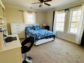 6413 Divine Street, Mclean VA 22101