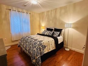 6413 Divine Street, Mclean VA 22101