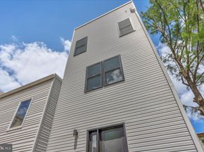 802 W Norris Street, Philadelphia PA 19122