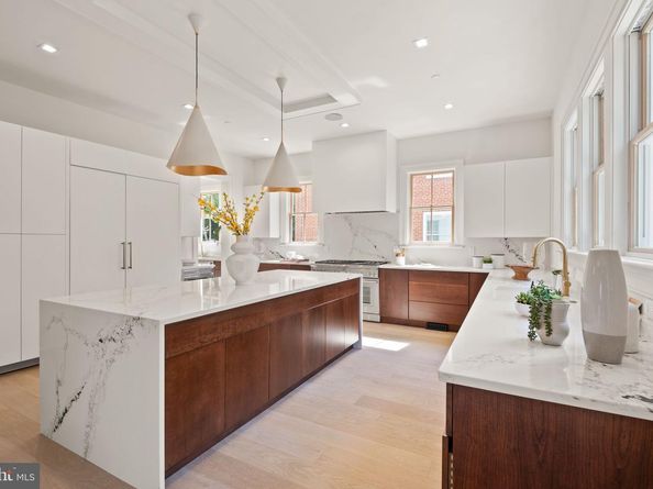 5022 Cathedral Avenue NW, Washington DC 20016