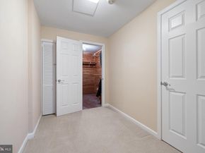 1439 Millikens Bend Road, Herndon VA 20170