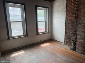 819 E Russell Street, Philadelphia PA 19134