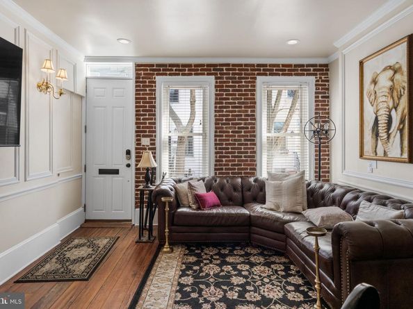 802 N Bambrey Street, Philadelphia PA 19130