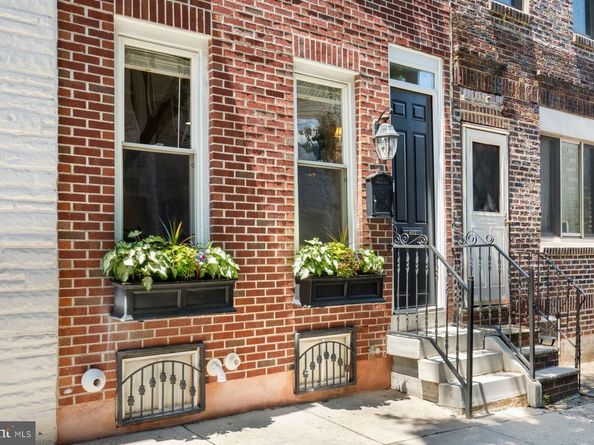 802 N Bambrey Street, Philadelphia PA 19130