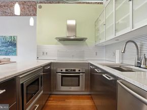 105 S 12TH Street 401, Philadelphia PA 19107