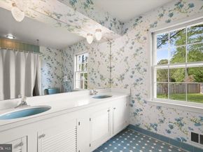 10008 Carmelita Drive, Potomac MD 20854