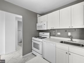 5340 Holmes Run Parkway 1102, Alexandria VA 22304