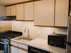 206 Brown Street 5, Philadelphia PA 19123