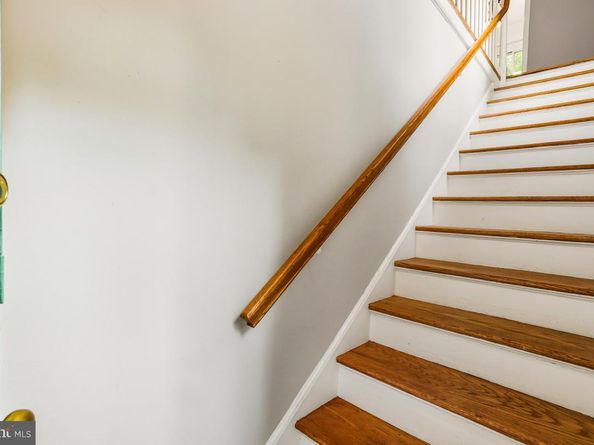 1640 Fitzgerald Lane, Alexandria VA 22302