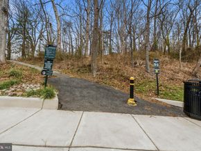 1277 Van Dorn Street N, Alexandria VA 22304
