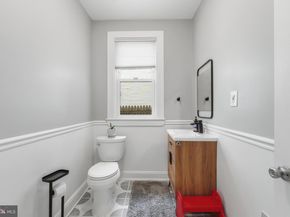 215 15TH Street NE, Washington DC 20002