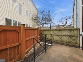 215 15TH Street NE, Washington DC 20002