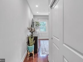 2505 17TH Street NW 3, Washington DC 20009