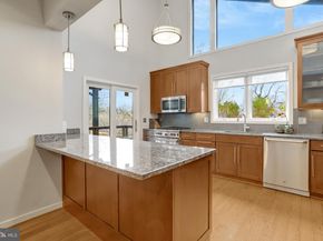 4715 38TH Street N, Arlington VA 22207