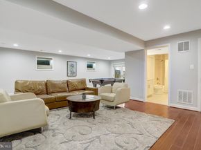 4715 38TH Street N, Arlington VA 22207