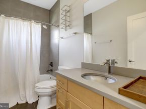4715 38TH Street N, Arlington VA 22207