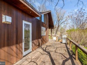 4715 38TH Street N, Arlington VA 22207